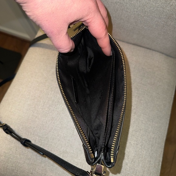 kate spade black pebble leather crossbody with gold hardware - Picture 8 of 13